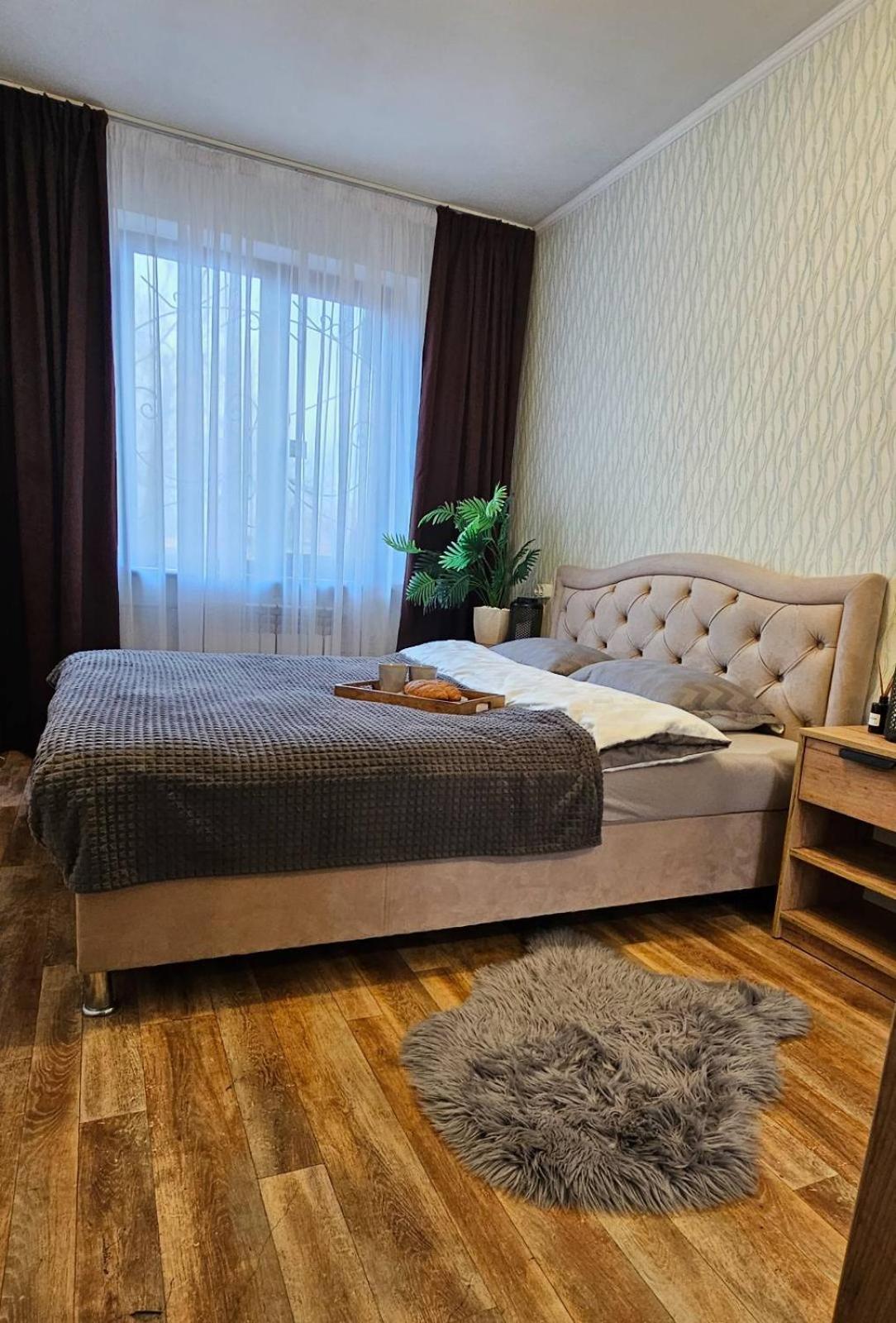 2К Апартаменты В Центре Поселение 24 На 7 Krivoy Rog Exterior foto